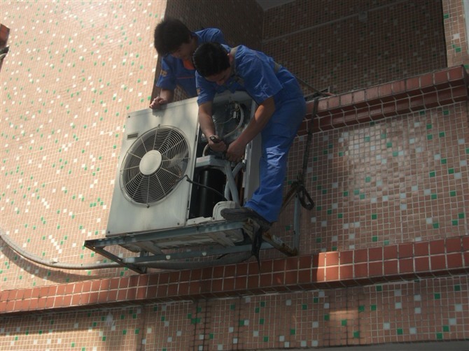 深圳沙井奧克斯空調維修電話_深圳美的空調維修電話_深圳夏普空調維修電話